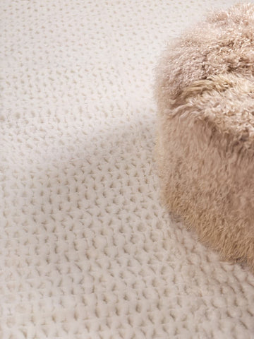 Amanda sculpted natural shearling rug by Homelosophy