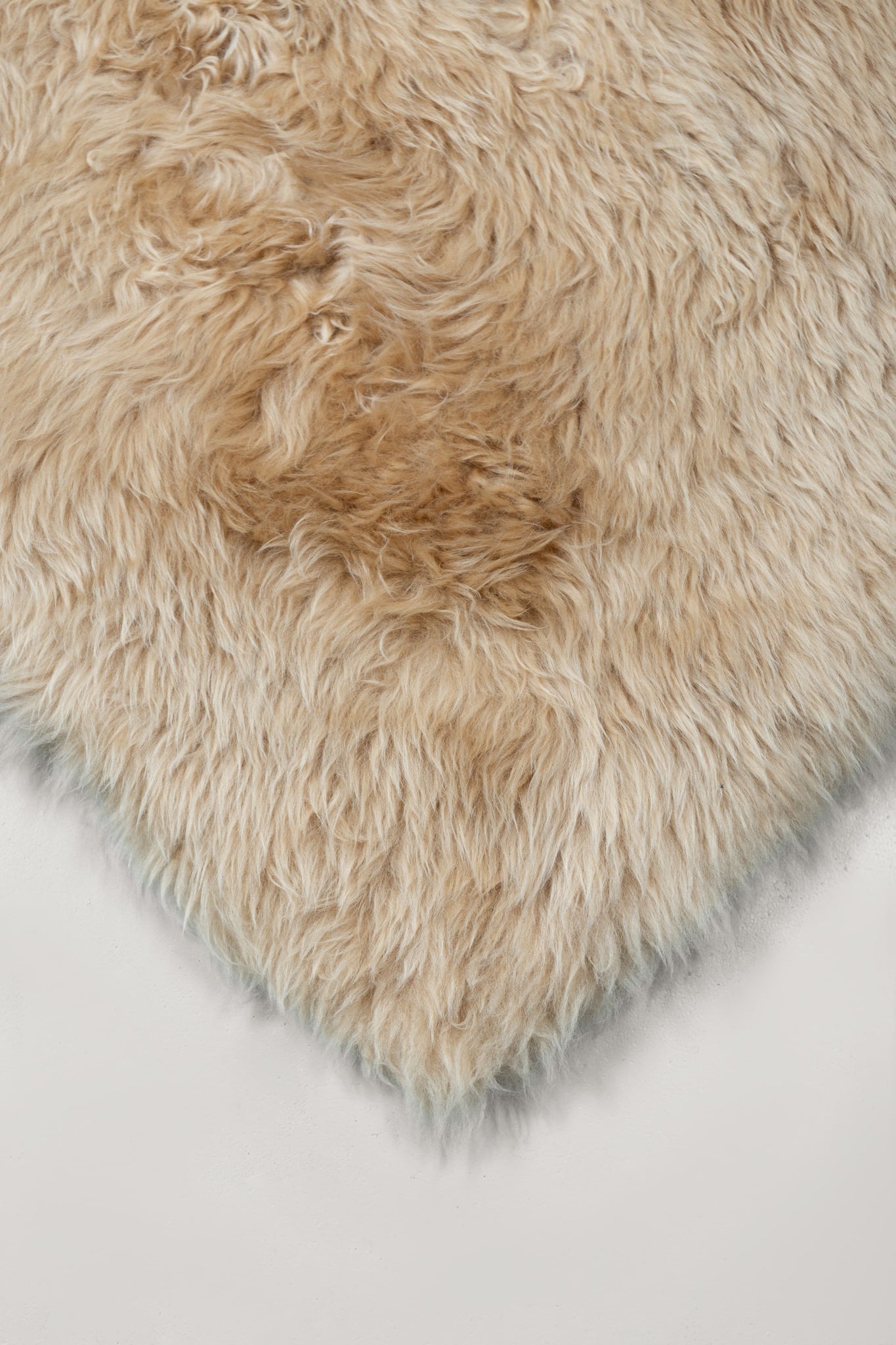 LONG HAIR - Beige Camel Sheepskin Rug