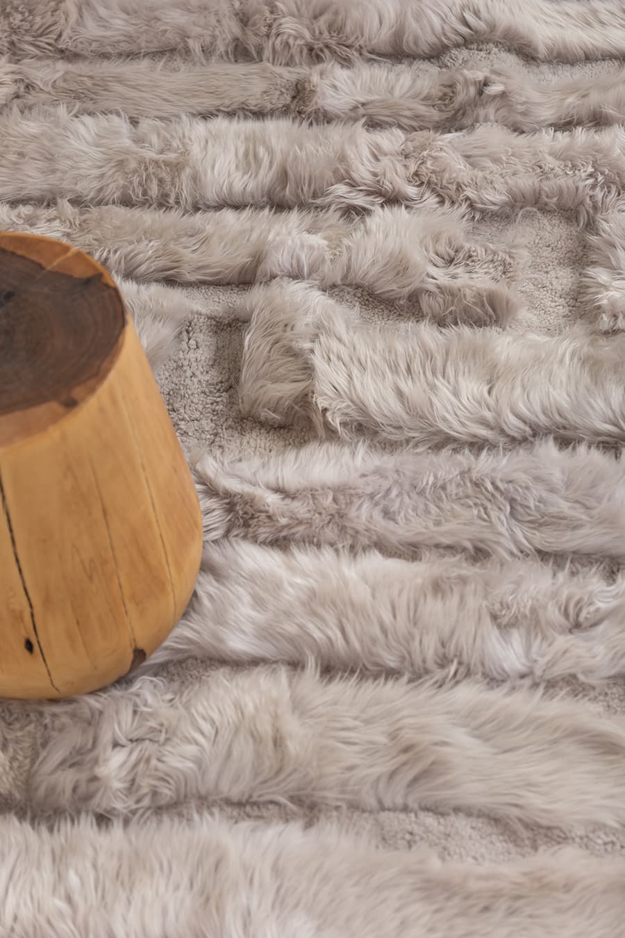 DOMINO - Sheepskin Plush Rug