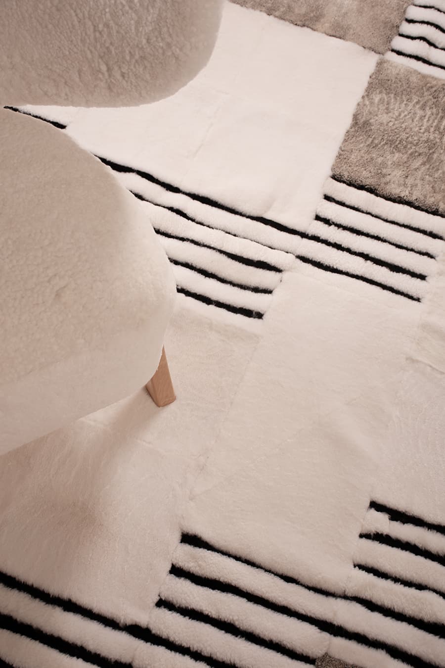 DONKEY - Merino Wool Rug for High-End Interiors