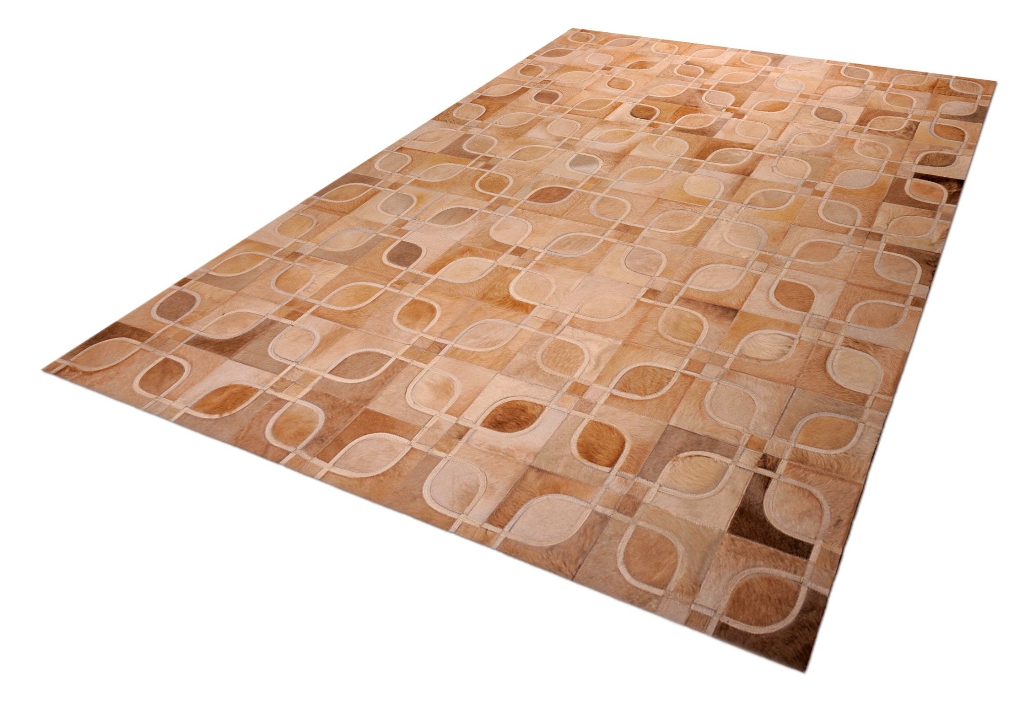 EYES – Geometric Cowhide Rug with Curved Motif