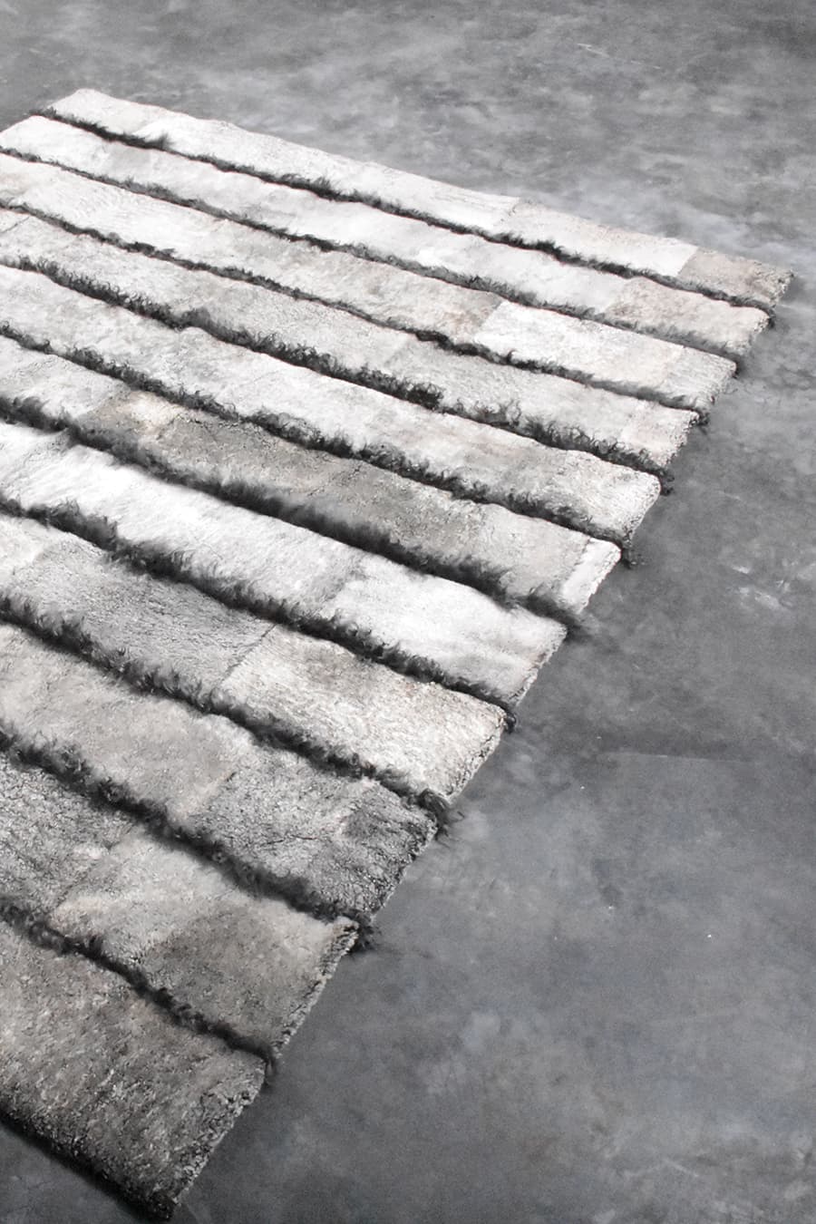 FUNKY STRIPES – Shearling Fur Rug for Cozy Bedrooms