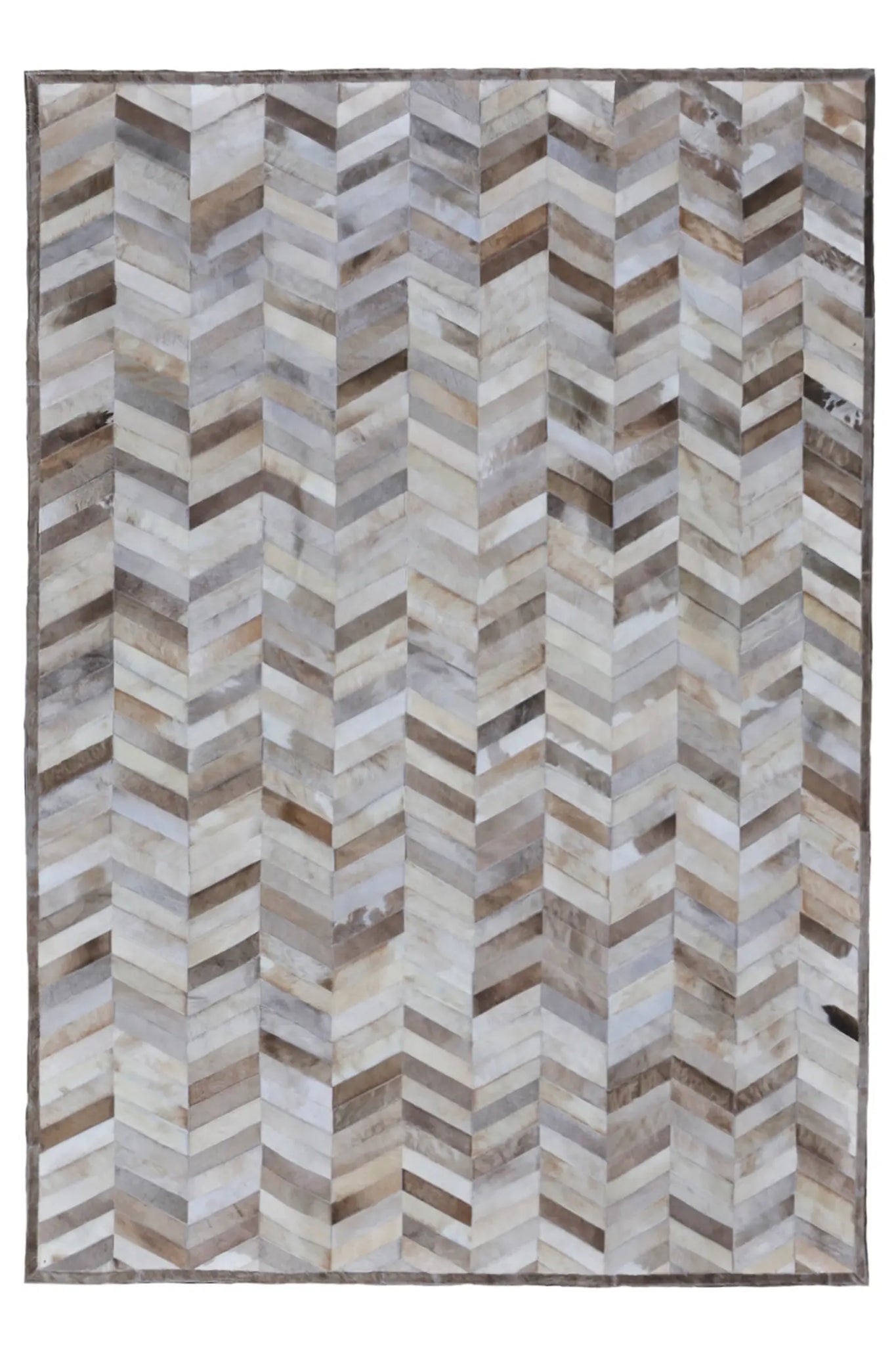 HERRINGBONE WIDE – Custom Patchwork Cowhide Rug for Interior Designers