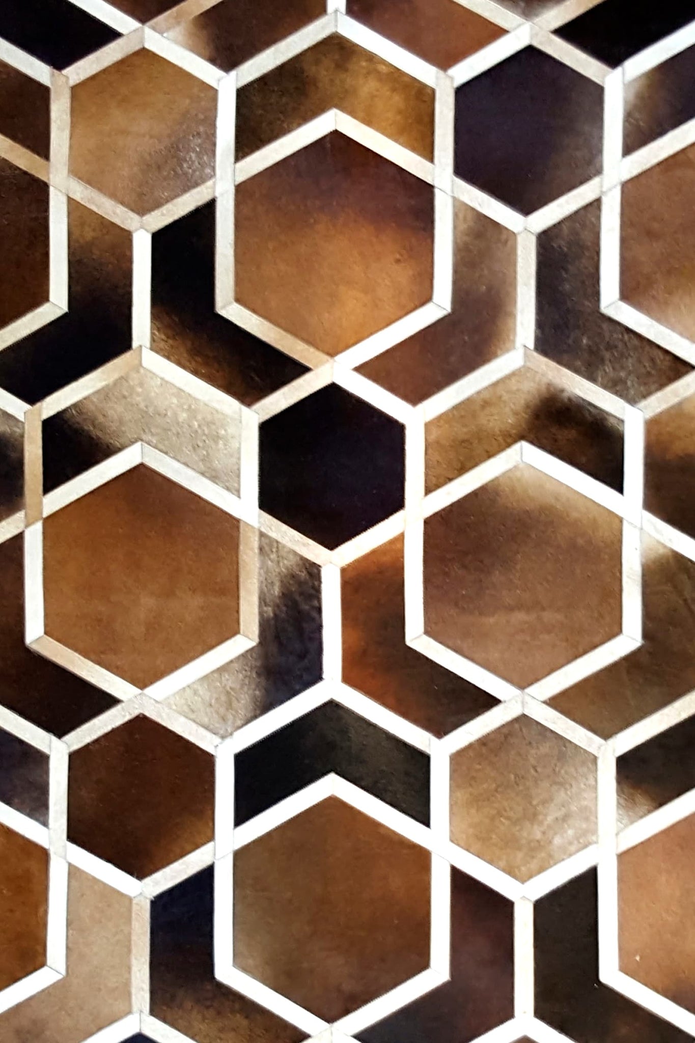 HEXAGON – Modern Patterned Rug in Organic Hide