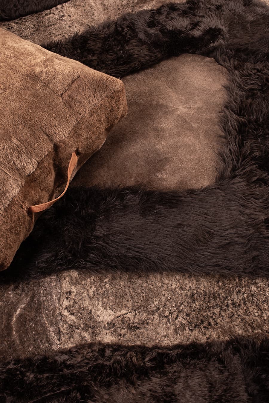 OBELIX – Unique Shaped Rug in Natural Shearling