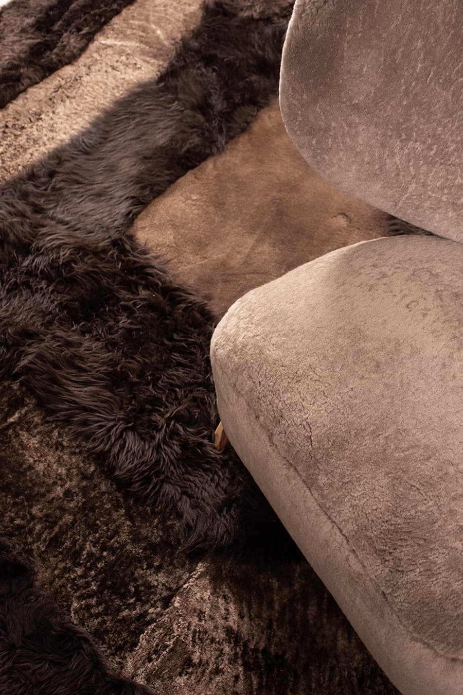 OBELIX – Unique Shaped Rug in Natural Shearling