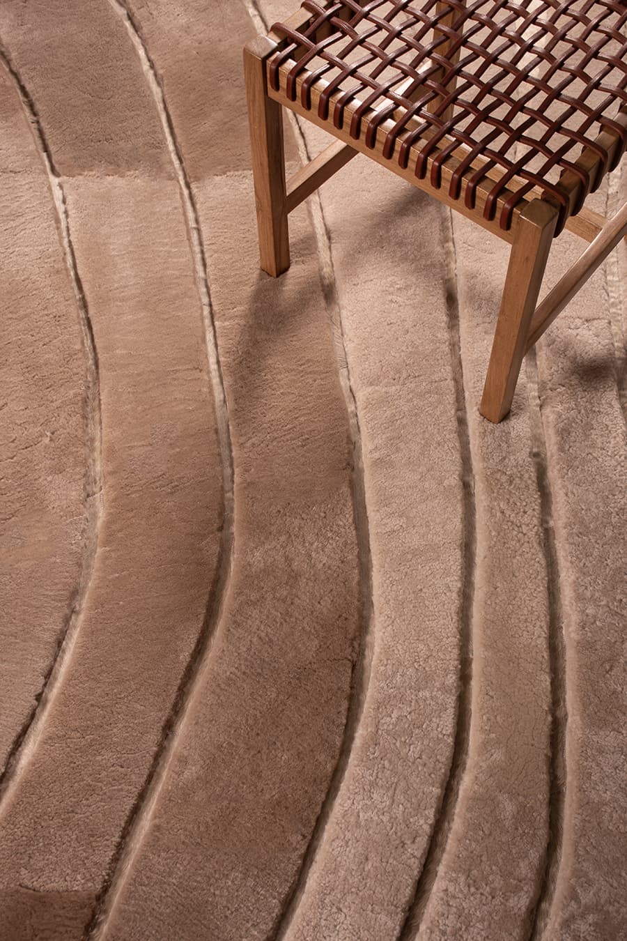 OMBRÉ – Custom Made Shearling and Cowhide Rug