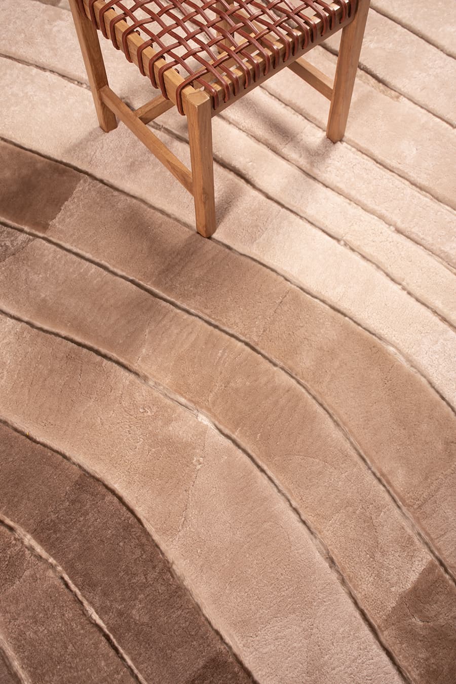 OMBRÉ – Custom Made Shearling and Cowhide Rug