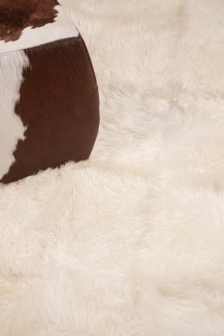 SNOW – Long Hair Sheepskin Rug