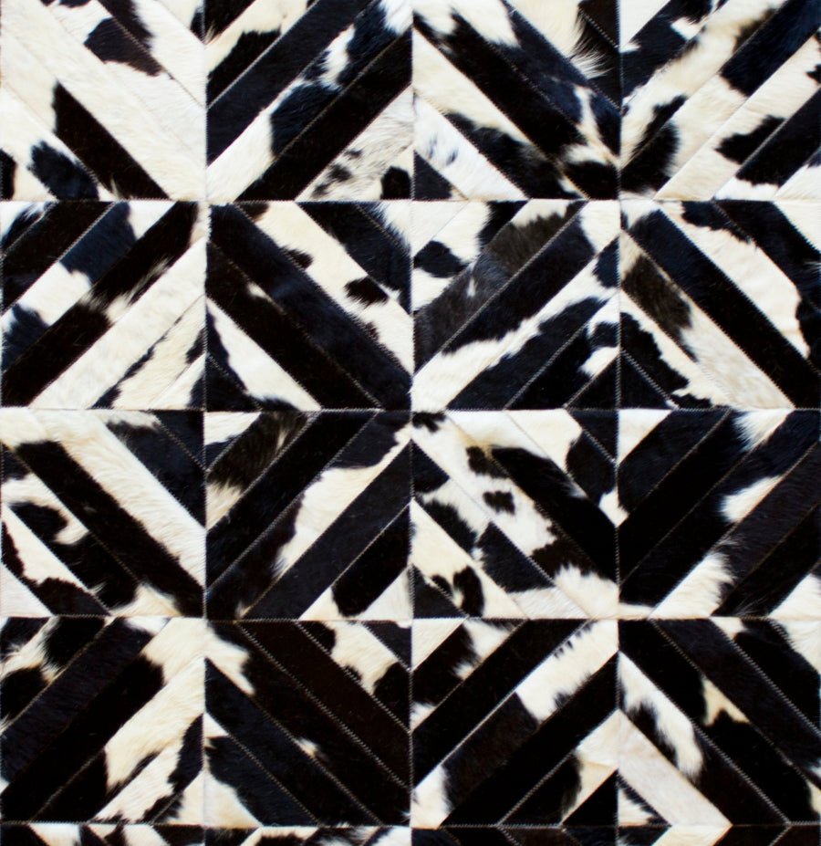SQUARES – Black and White Patagonian Cowhide Rug