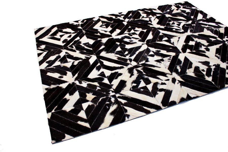 SQUARES – Black and White Patagonian Cowhide Rug