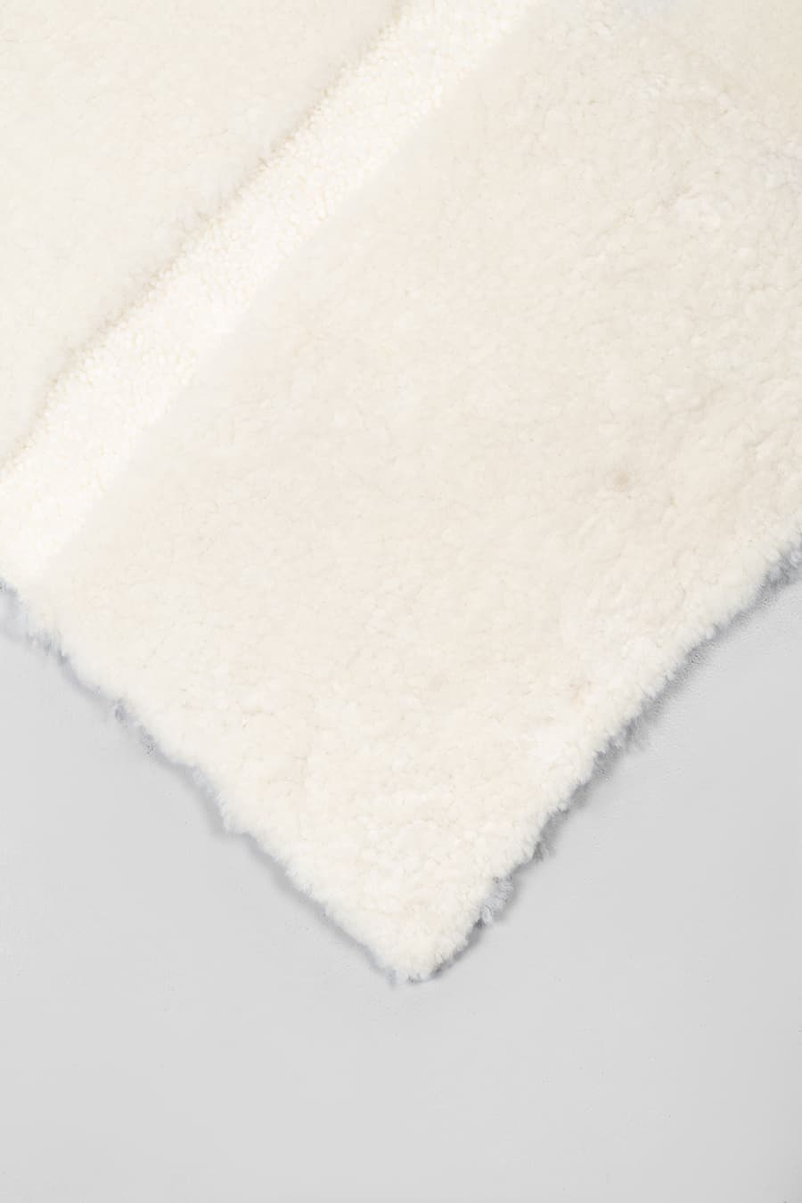 SUMMIT - Stripes Shearling Rug