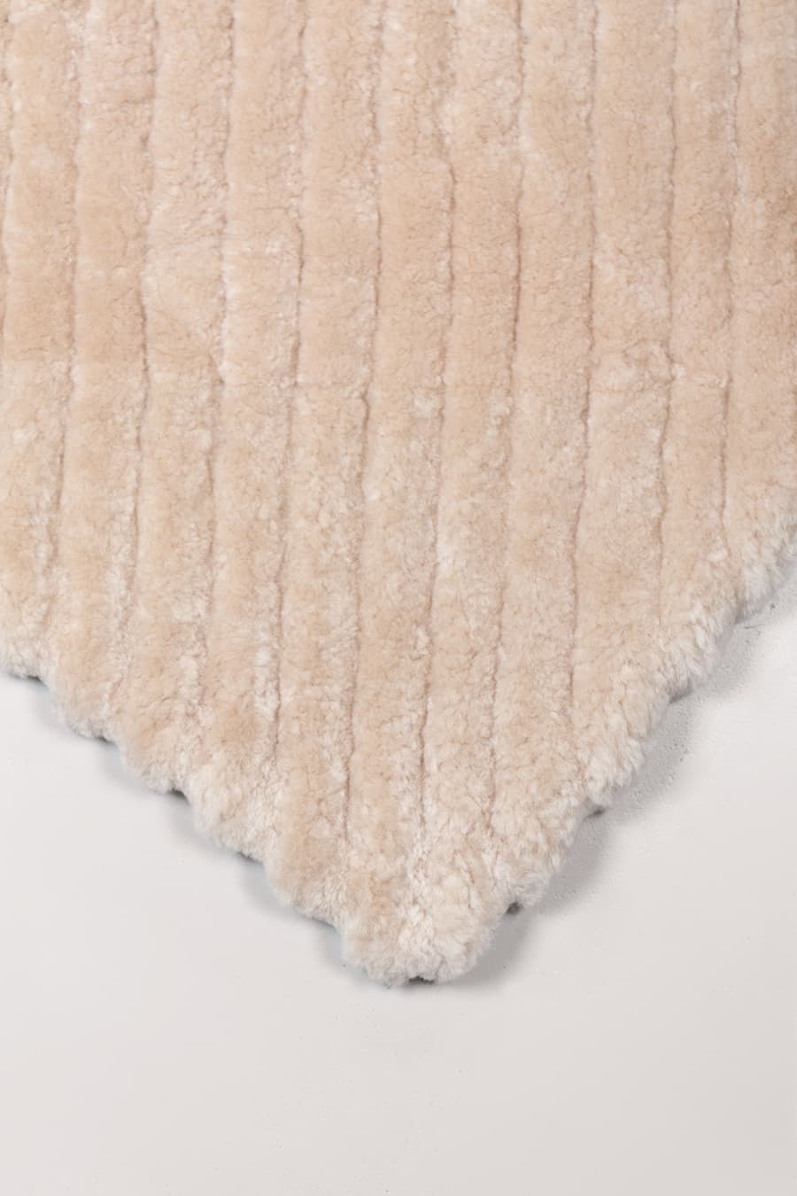 WEEKEND - Kilim Beige Shearling Rug