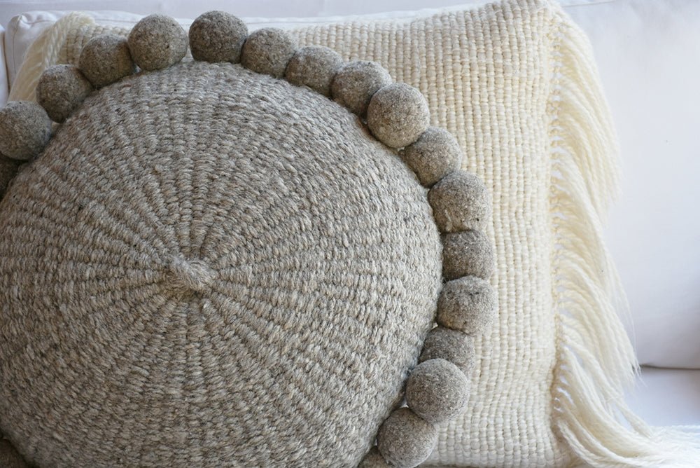 Pom Pom Round Pillow