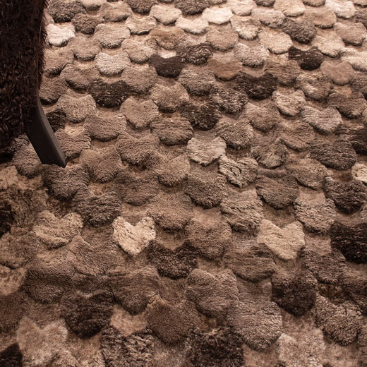 ARROWS – Hi-Low Sculpted Shearling Rug