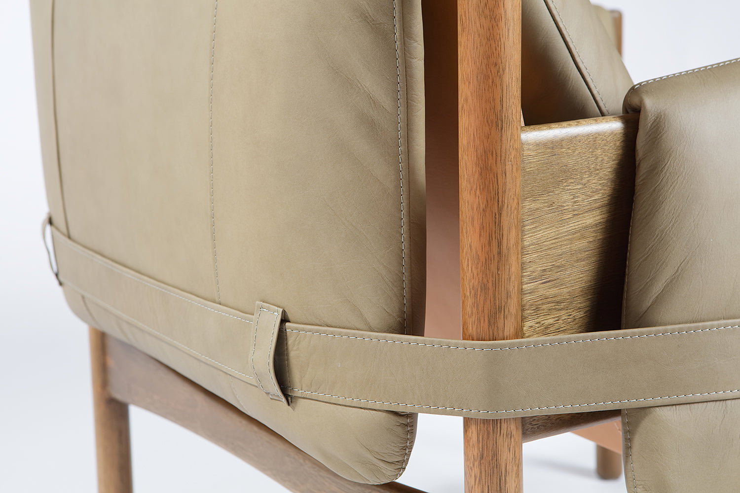 Safari  Leather Lounge Chair - Sandstorm