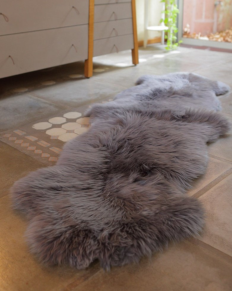 Sheepskin Runner Fur Rug - Gray Steel  -  (2.4´ x 6.9´ )